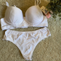 Conjunto de Lingerie Branco Serenidade