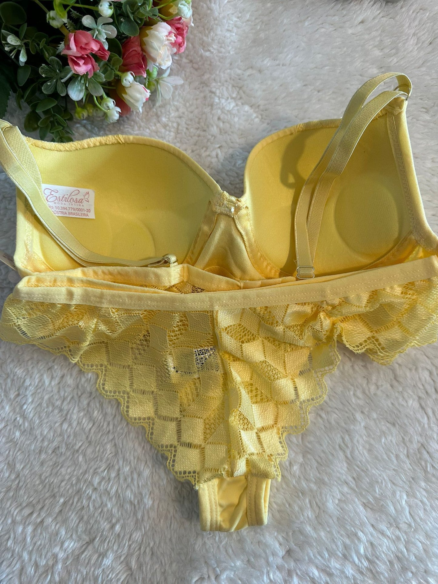 Conjunto de Lingerie Amarela Esmeralda