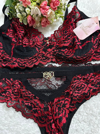 Conjunto de Lingerie Preto Rendado