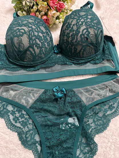 Conjunto de Lingerie Verde Musgo Rendado