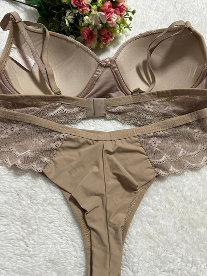 Conjunto de Lingerie Marrom Claro