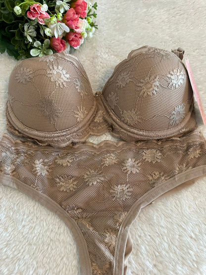 Conjunto de Lingerie Marrom Claro Clássico